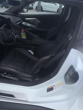 Arctic White 2023 Chevrolet Corvette Stingray w/3LT