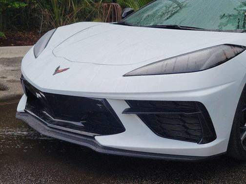 Arctic White 2023 Chevrolet Corvette Stingray w/3LT