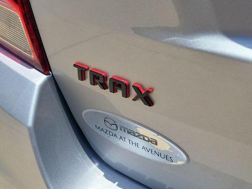 Silver Ice Metallic 2018 Chevrolet Trax LT