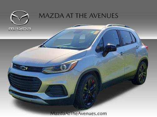 Silver Ice Metallic 2018 Chevrolet Trax LT