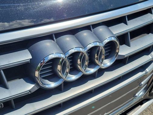 Brilliant Black 2020 Audi Q5 40 Premium Plus