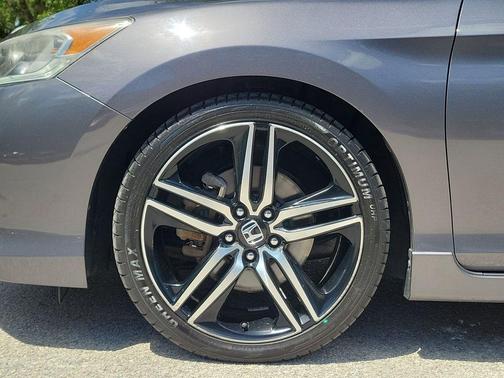 Modern Steel Metallic 2017 Honda Accord Sport SE