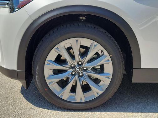 Rhodium White Premium 2026 Mazda CX-90 3.3 Turbo Preferred