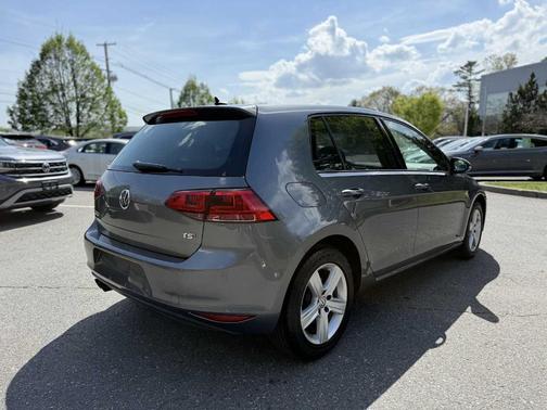 2017 Volkswagen Golf TSI Wolfsburg Edition 4-Door