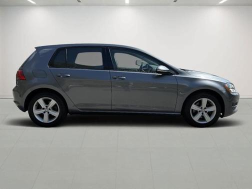 2017 Volkswagen Golf TSI Wolfsburg Edition 4-Door