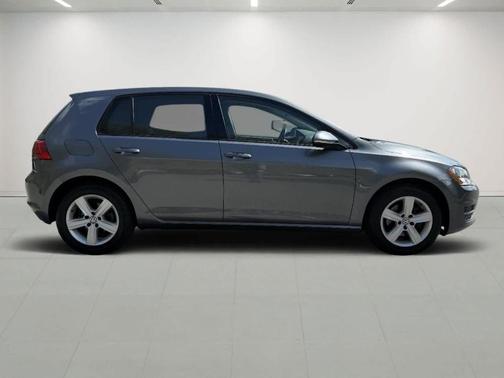 2017 Volkswagen Golf TSI Wolfsburg Edition 4-Door