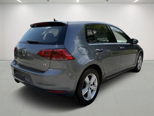 2017 Volkswagen Golf TSI Wolfsburg Edition 4-Door