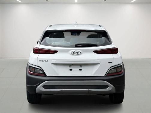 2022 Hyundai KONA SE