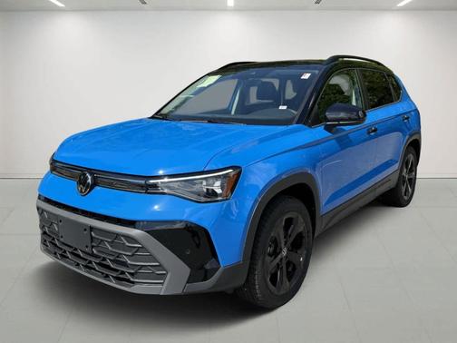2025 Volkswagen Taos 1.5T SE Black