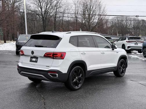 2022 Volkswagen Taos 1.5T SE