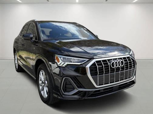 2025 Audi Q3 45 S line Premium