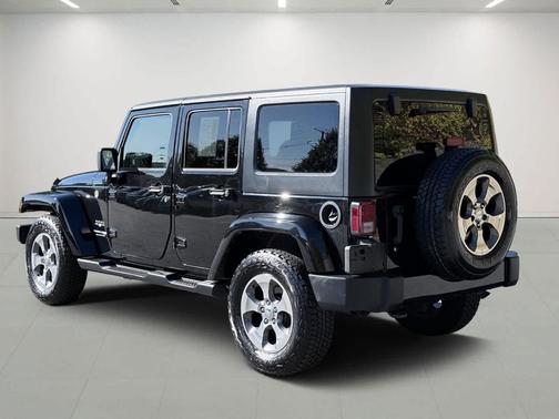 2018 Jeep Wrangler JK Unlimited Sahara