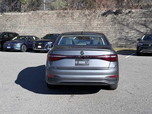 2026 Volkswagen Jetta 1.5T SE