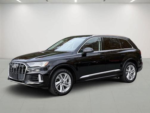 2024 Audi Q7 55 Premium Plus