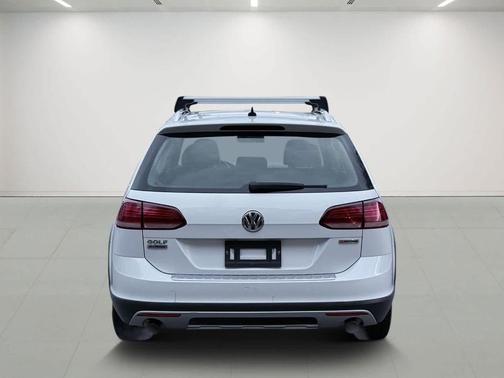 2019 Volkswagen Golf Alltrack TSI S