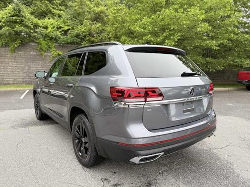 2022 Volkswagen Atlas 2.0T SE