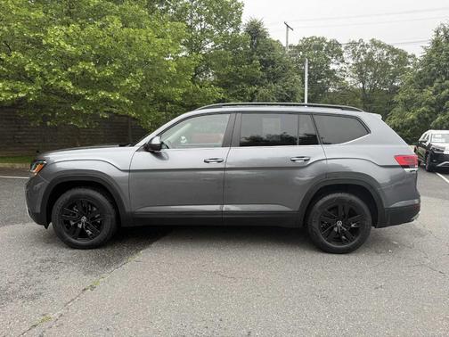2022 Volkswagen Atlas 2.0T SE