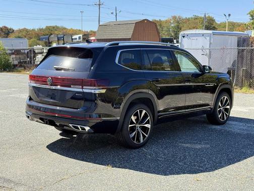 2026 Volkswagen Atlas 2.0T SEL Premium R-Line