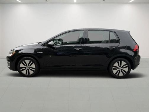 2016 Volkswagen e-Golf SE