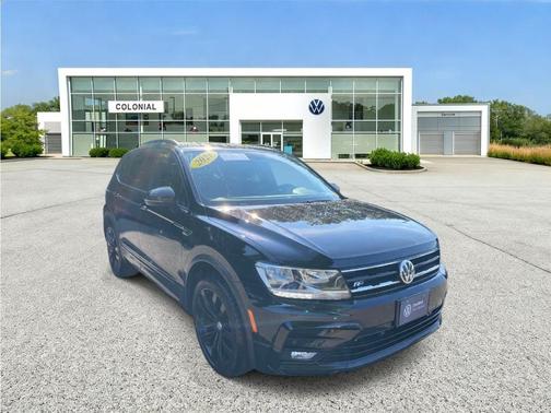 Deep Black Pearl Effect 2021 Volkswagen Tiguan 2.0T SE R-Line Black