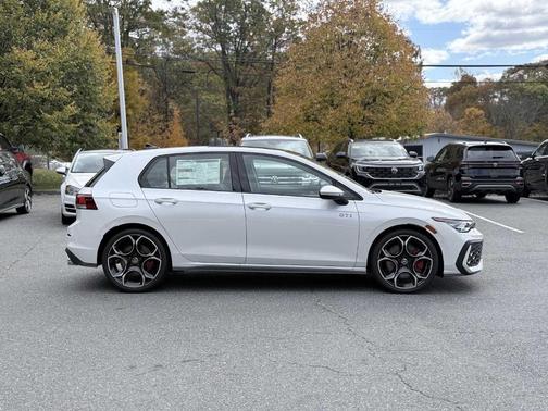 2025 Volkswagen Golf GTI 2.0T Autobahn