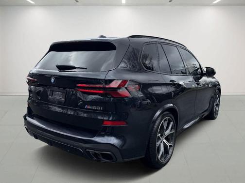2024 BMW X5 M60i