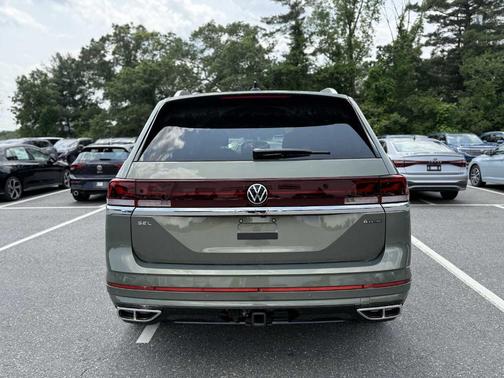 2025 Volkswagen Atlas 2.0T SEL Premium R-Line