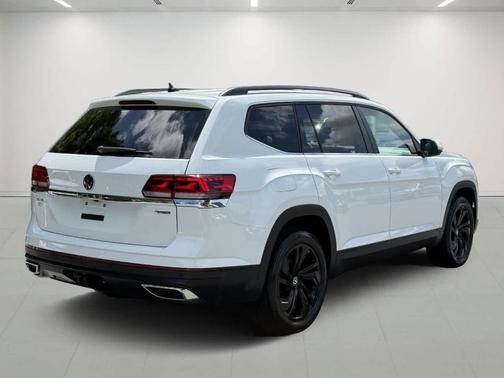 2023 Volkswagen Atlas 3.6L SE w/Technology