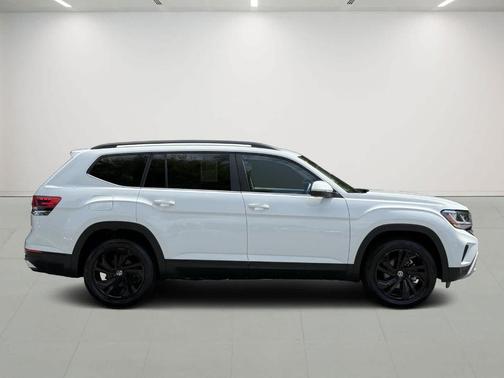 2023 Volkswagen Atlas 3.6L SE w/Technology