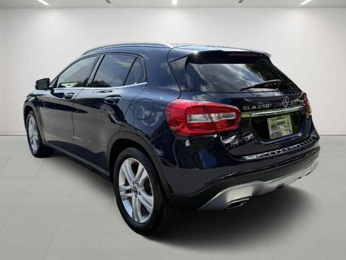 2018 Mercedes-Benz GLA 250 Base 4MATIC