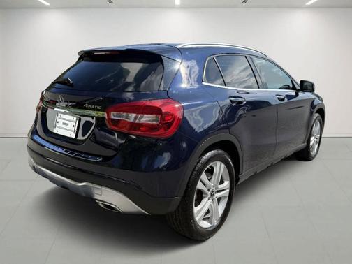 2018 Mercedes-Benz GLA 250 Base 4MATIC
