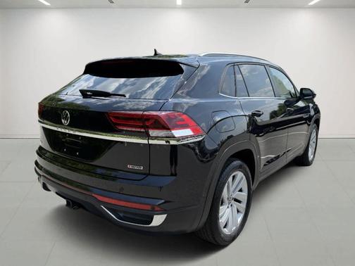 2022 Volkswagen Atlas Cross Sport 3.6L V6 SE w/Technology