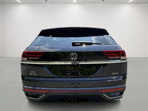 2022 Volkswagen Atlas Cross Sport 3.6L V6 SE w/Technology