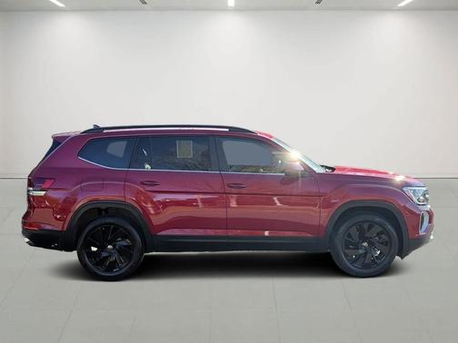 2025 Volkswagen Atlas 2.0T SE