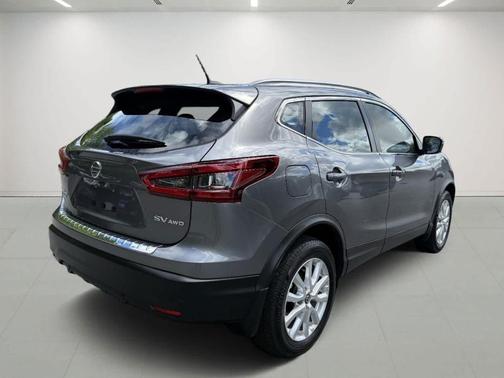 2022 Nissan Rogue Sport SV