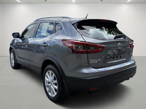 2022 Nissan Rogue Sport SV