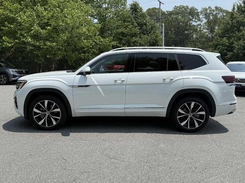 2025 Volkswagen Atlas 2.0T SEL Premium R-Line
