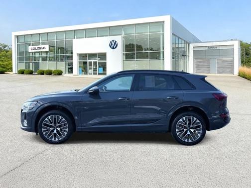 2024 Audi Q8 e-tron Premium