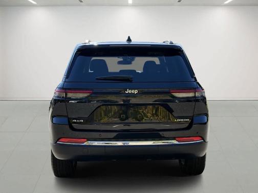 2024 Jeep Grand Cherokee Laredo X