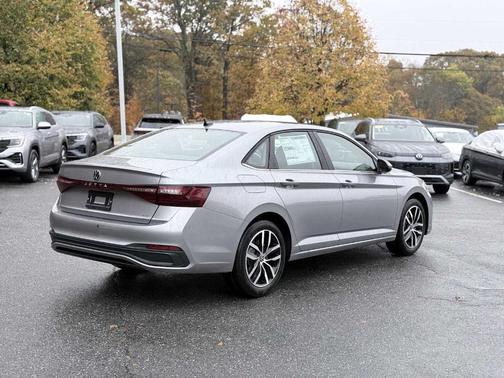 2026 Volkswagen Jetta 1.8T SE