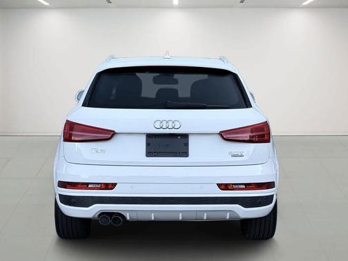 2016 Audi Q3 2.0T Prestige