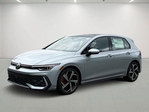 2025 Volkswagen Golf GTI 2.0T SE