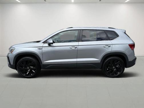 2024 Volkswagen Taos 1.5T SEL