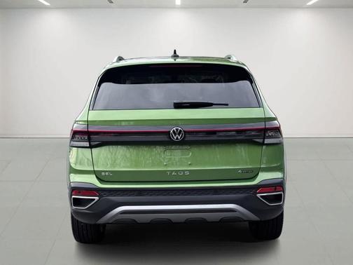 2025 Volkswagen Taos 1.5T SEL