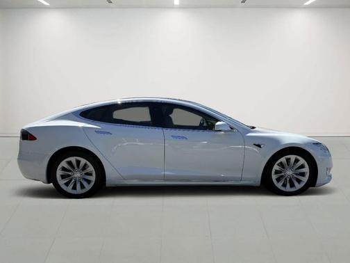 2017 Tesla Model S 75D