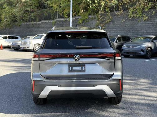 2025 Volkswagen Tiguan 2.0T S