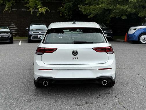 2025 Volkswagen Golf GTI 2.0T Autobahn