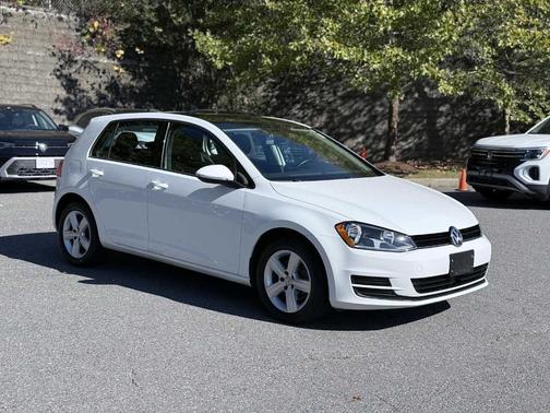2017 Volkswagen Golf TSI Wolfsburg Edition 4-Door