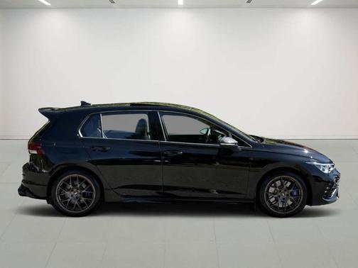 2024 Volkswagen Golf R 2.0T