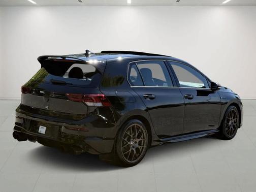 2024 Volkswagen Golf R 2.0T